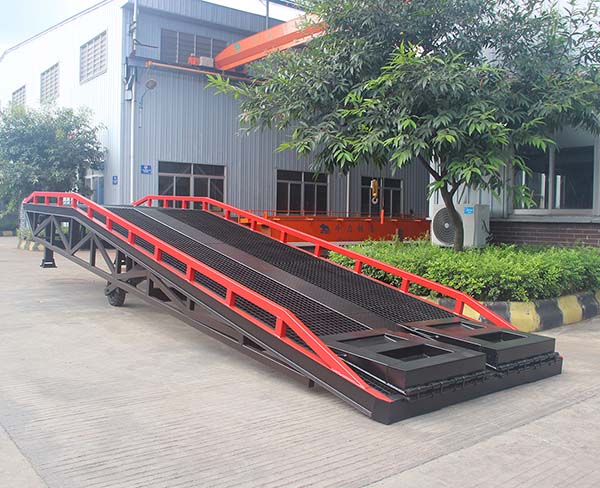 移動(dòng)式登車橋 (6)